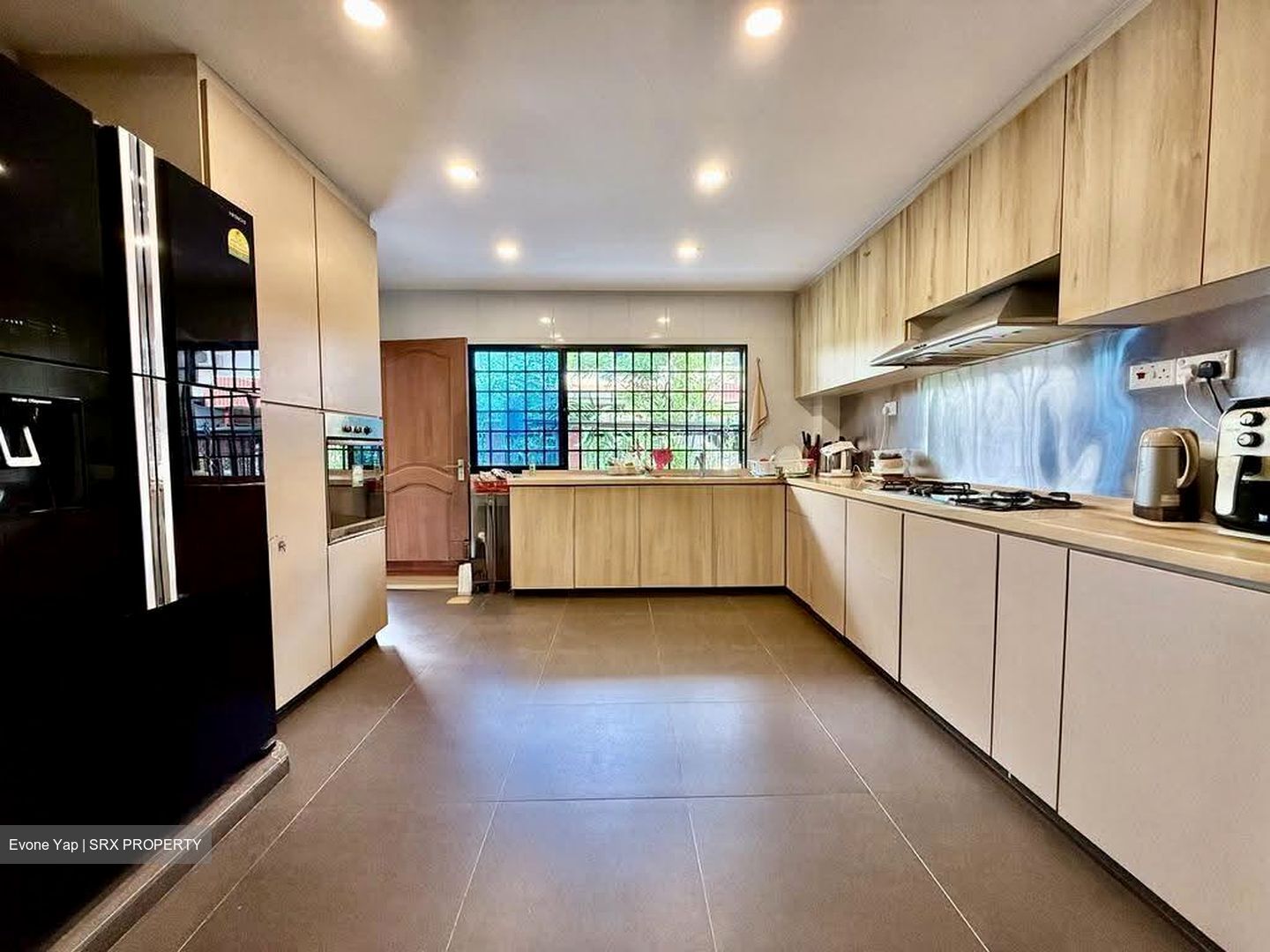 Golden Hill Estate (D19), Terrace #613040451